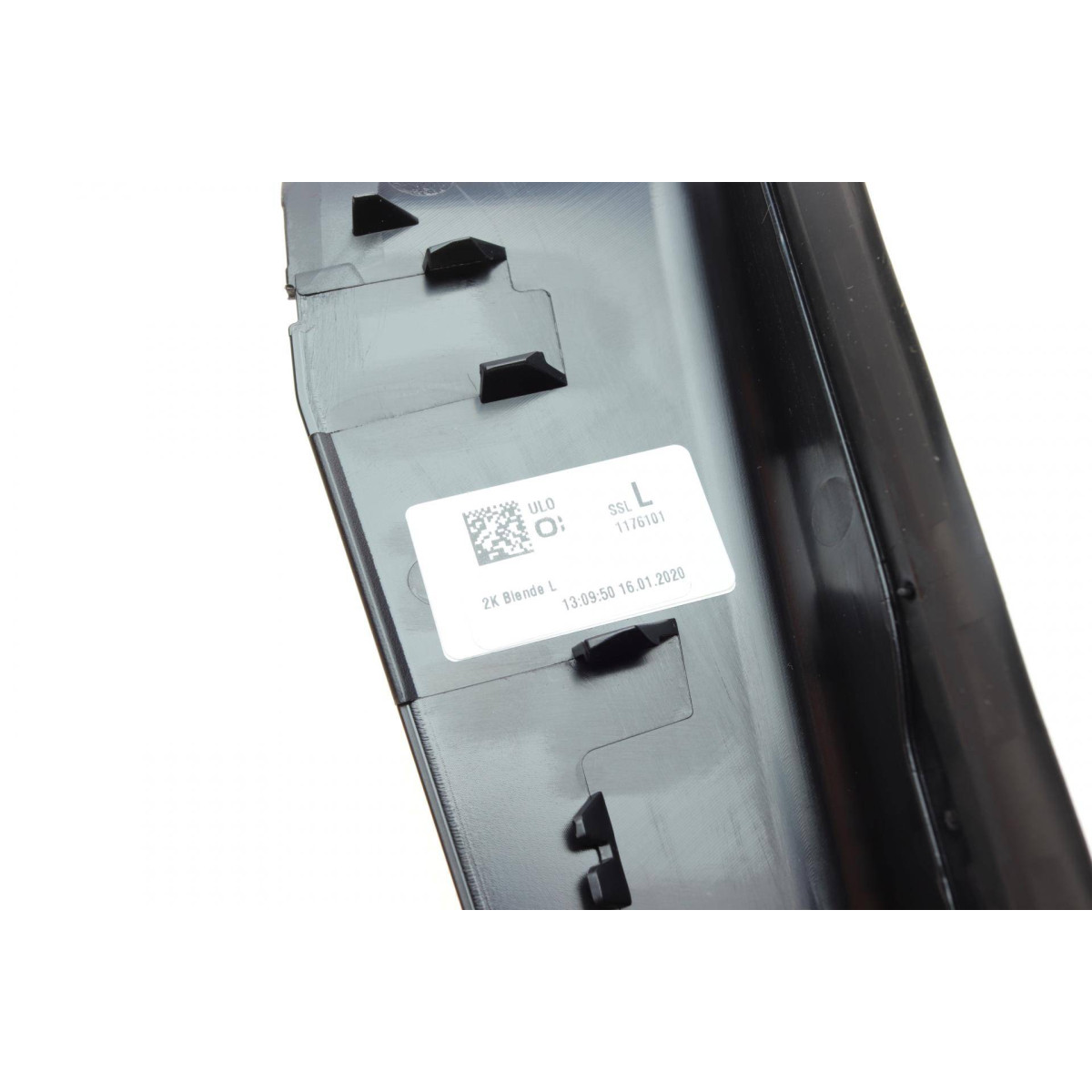 Накладка ліхтаря (заднього) BMW 5 (G30/F90) 17-20 (L)