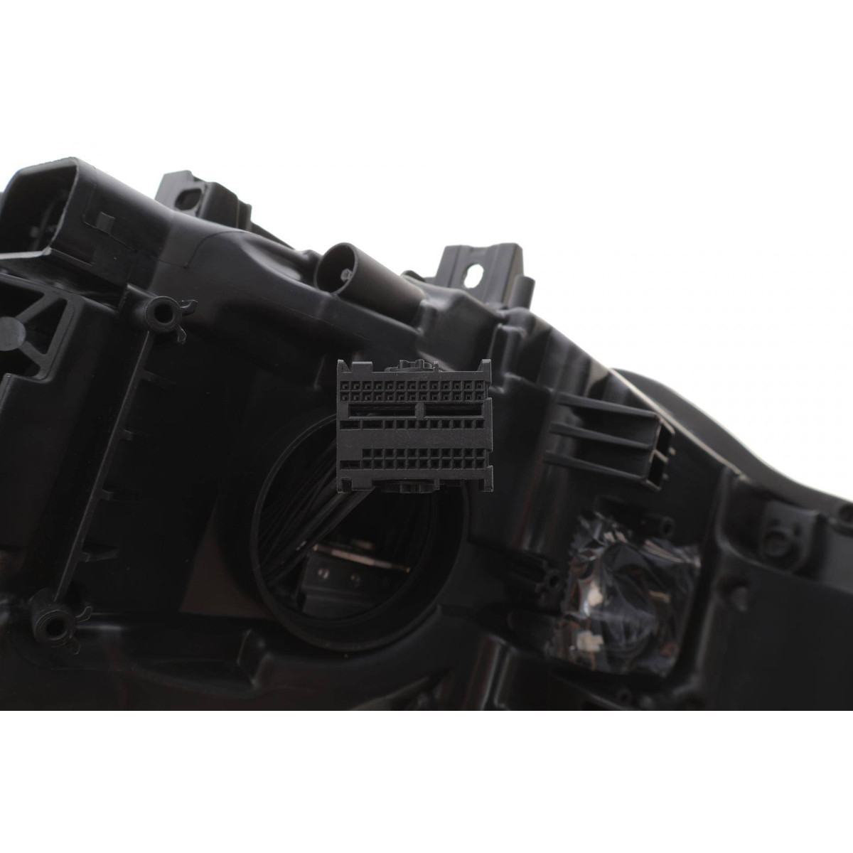 Фара (R) BMW 3 (F30/F80) 11-18 (LED)