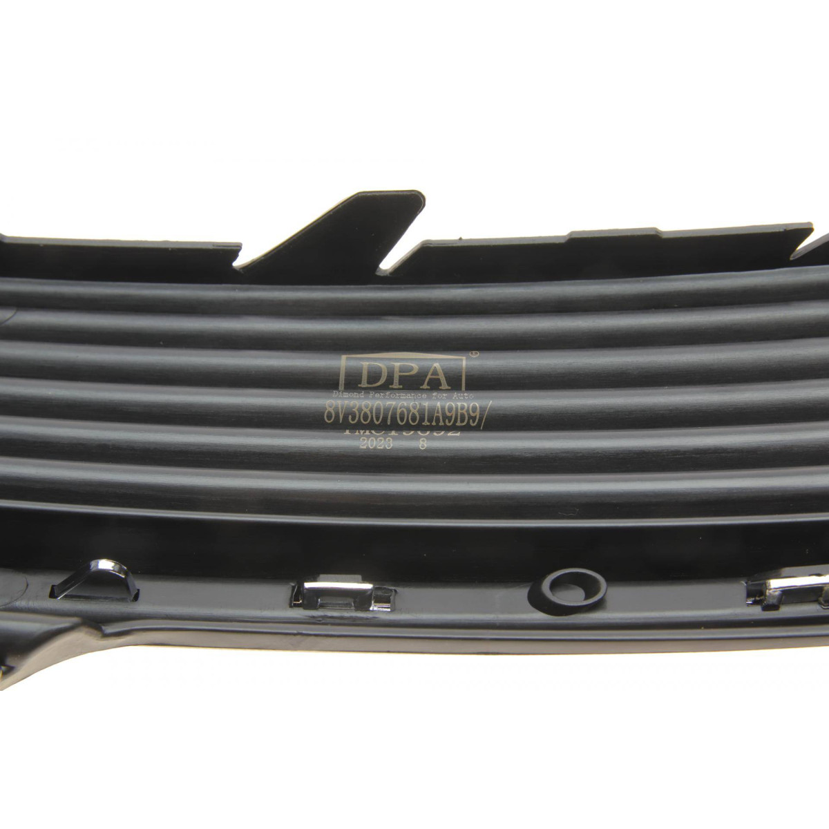 Вставка бампера (під протитуманку) Audi A3 12-20 (L)