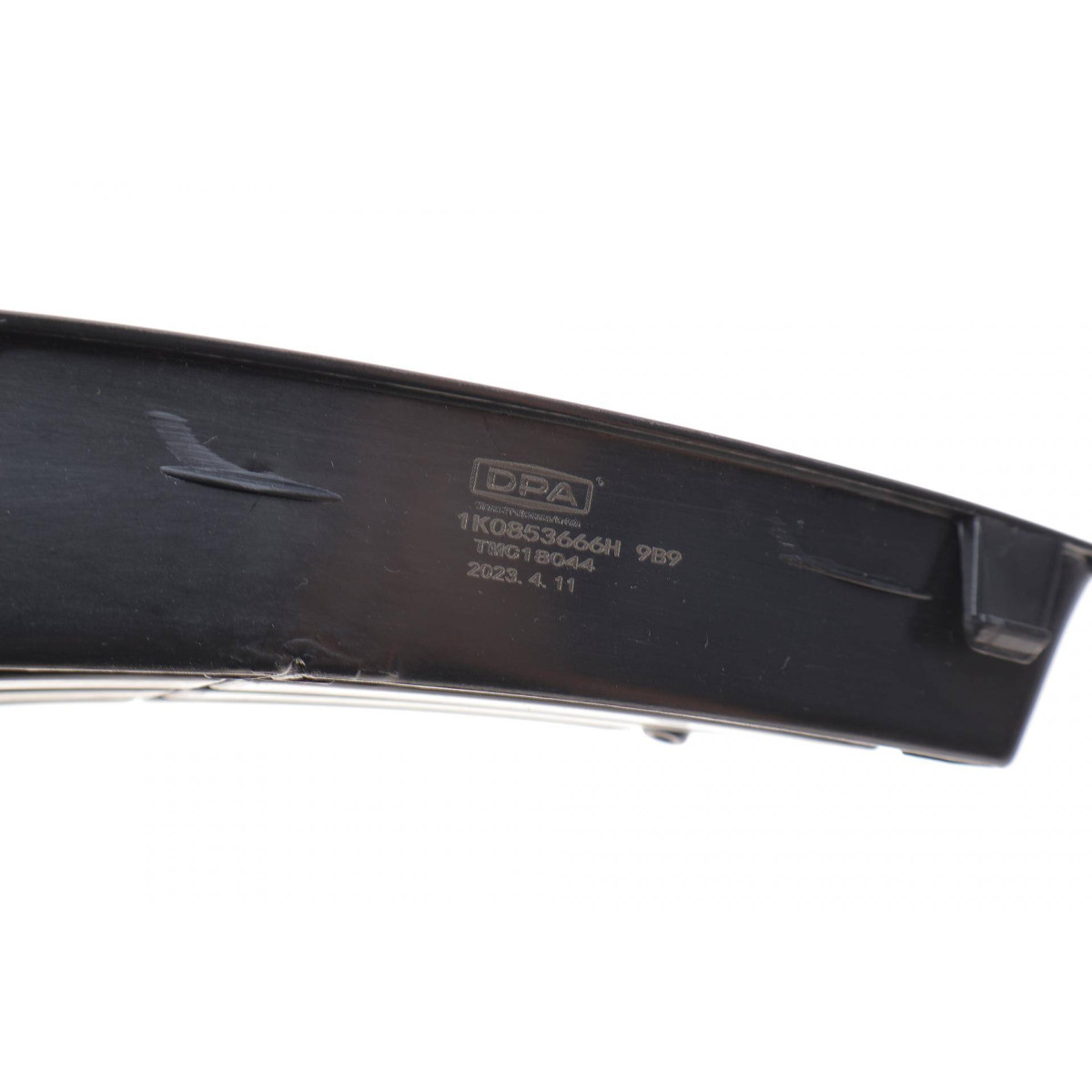 Вставка бампера (під протитуманку) VW Golf V 07-09 (R)