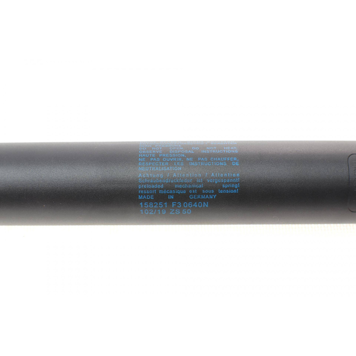 Амортизатор кришки багажника MB GLA-class (X156) 13-(R)