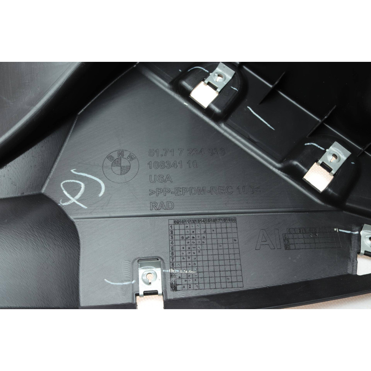 Підкрильник (передній/перед.частина) BMW X5 (E70) 10-13 (L)