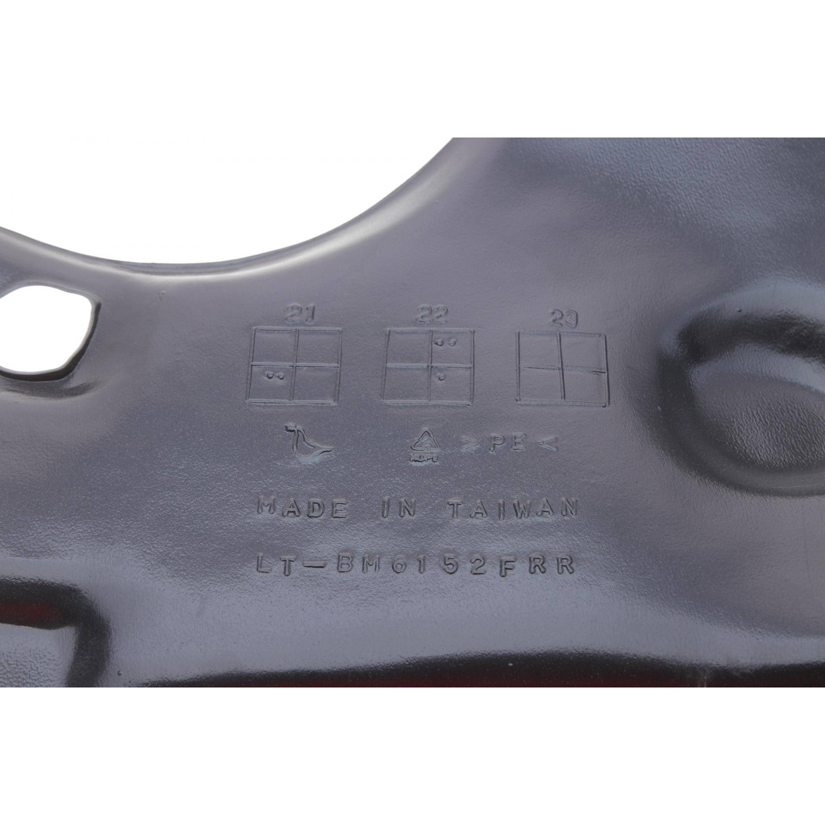 Підкрильник (передній/задня частина) BMW 3 (F30/F80) 11-19 (R)