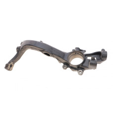 Кулак поворотний (цапфа) (передня/L) VW Passat B5 1.9 TDI/2.3 VR5/2.5 TDI/2.8 V6 96-05