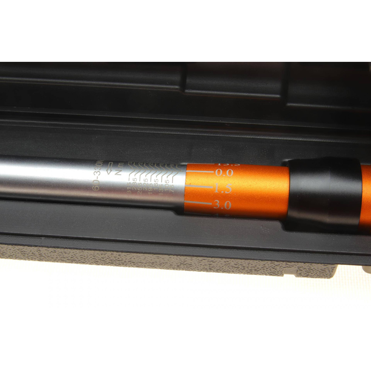 Ключ динамометричний 1/2" 60-330 Нм 570 мм