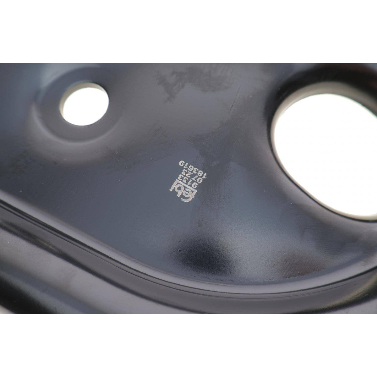 Важіль підвіски (передній/знизу) (R) Hyundai Tucson/Kia Sportage 15-
