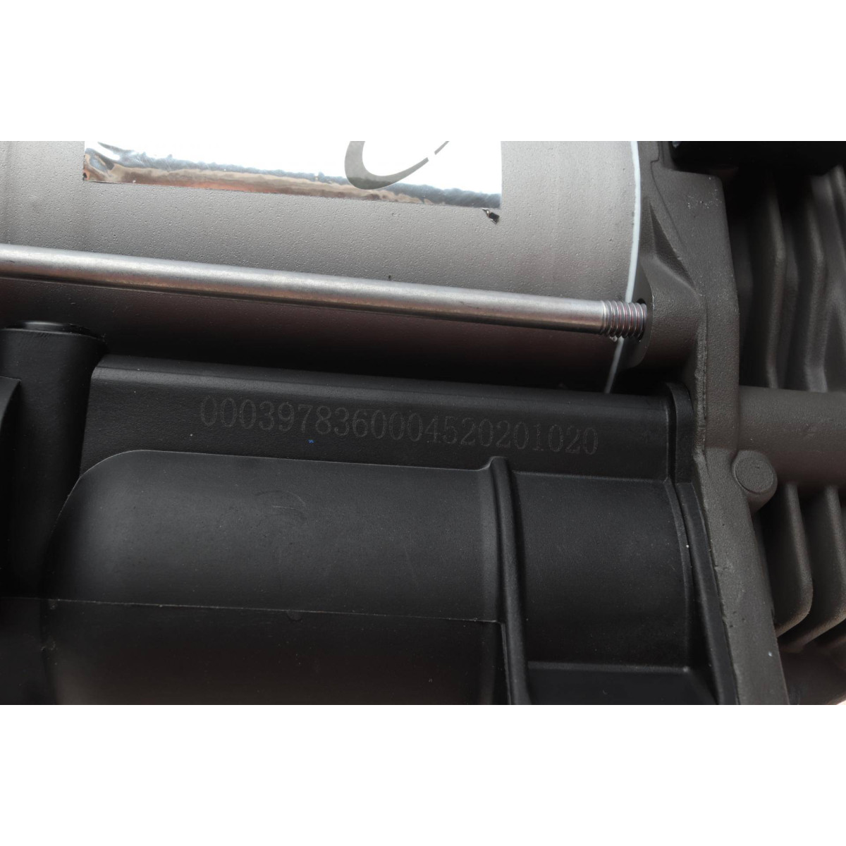 Компресор пневмосистеми MB M-class (W166) 11-15