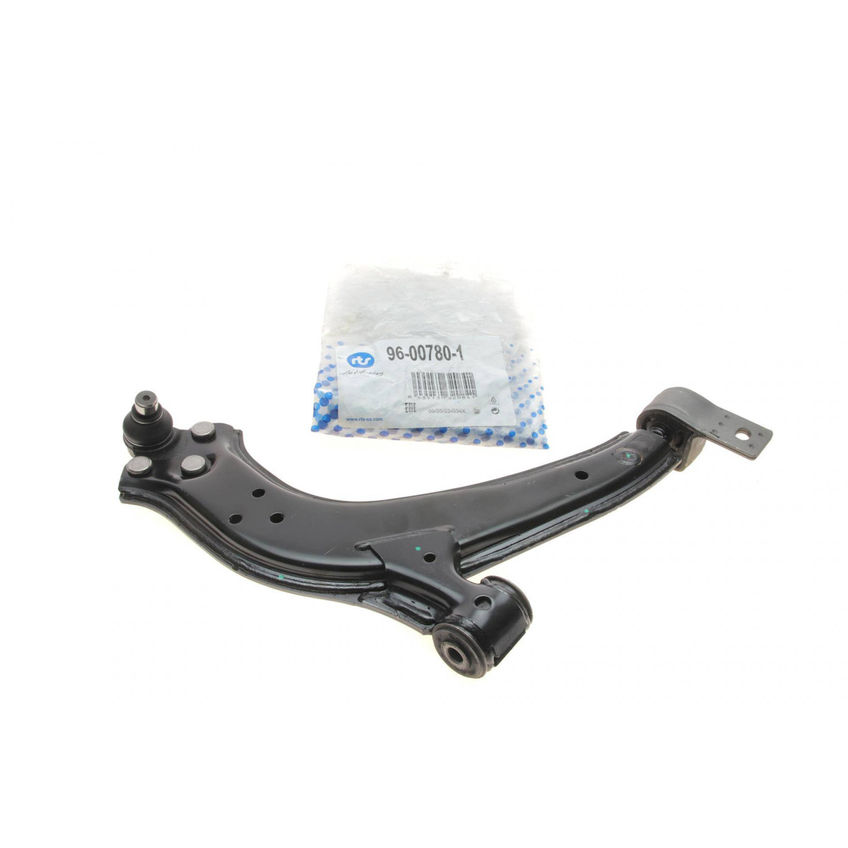 Важіль підвіски (передній/знизу) (R) Citroen Berlingo/Peugeot Partner 96-15 (з кульовою d=18mm)