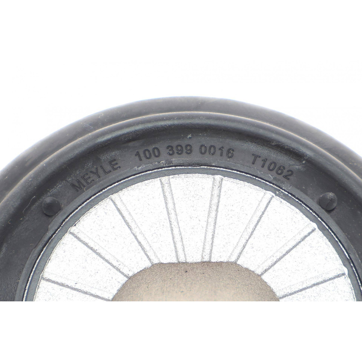 Сайлентблок балки (передньої/спереду) Audi A6/ VW Passat 97-05