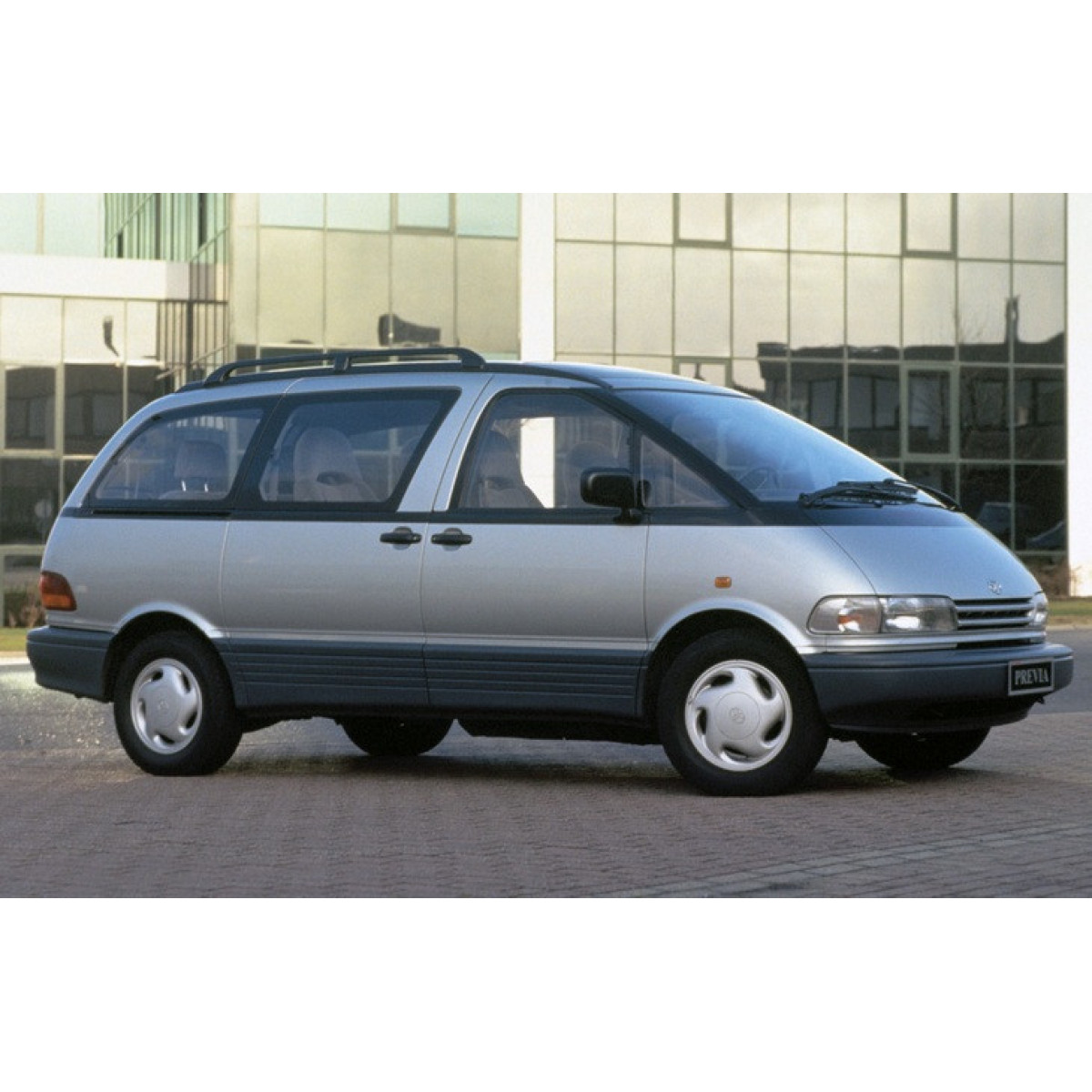 Петля (шарнір, кріплення) капота ліва Toyota Previa - Тойота Превія 2006-