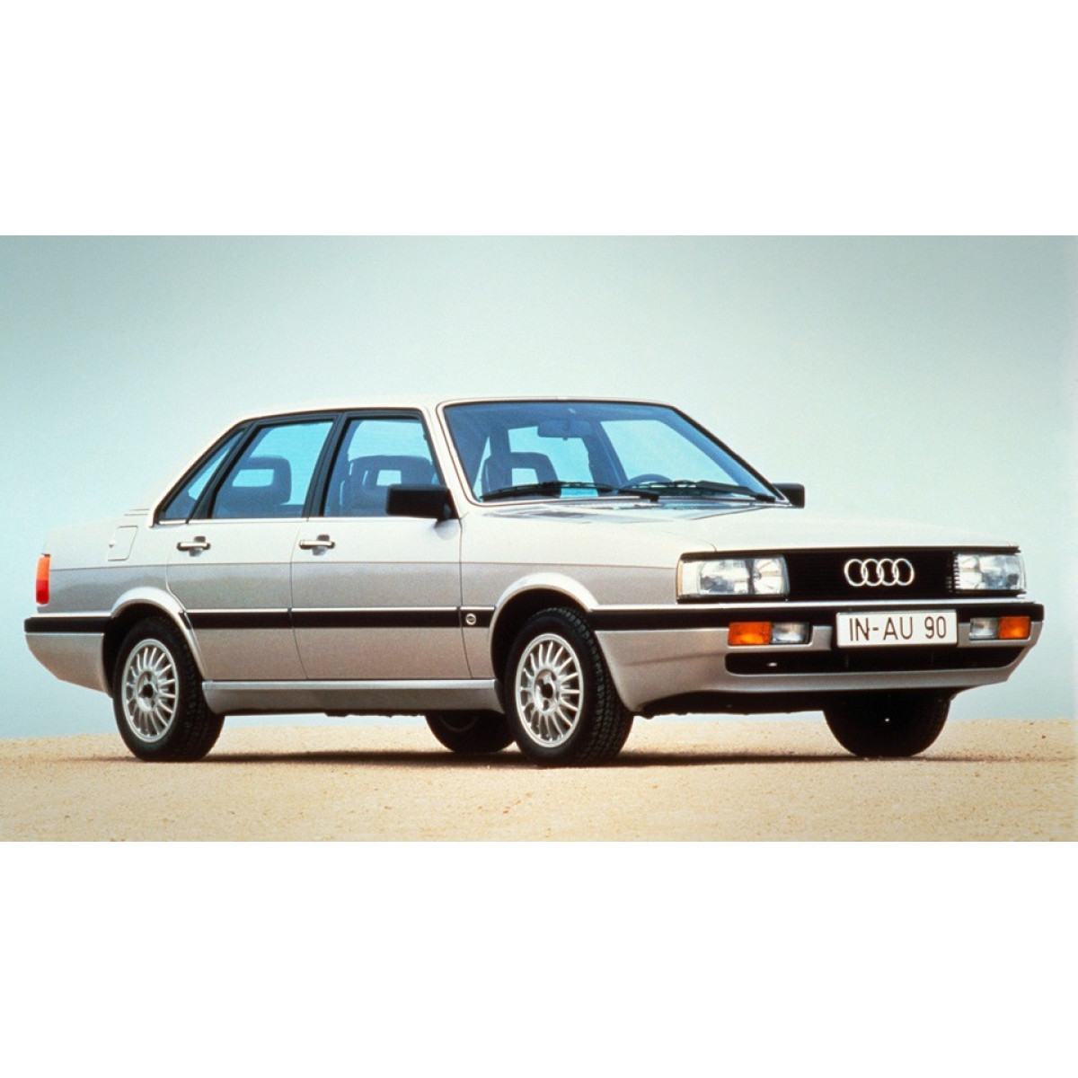 Ручка дверей зовнішня задня права Audi 80 B2, 90 B2 1978–1987
