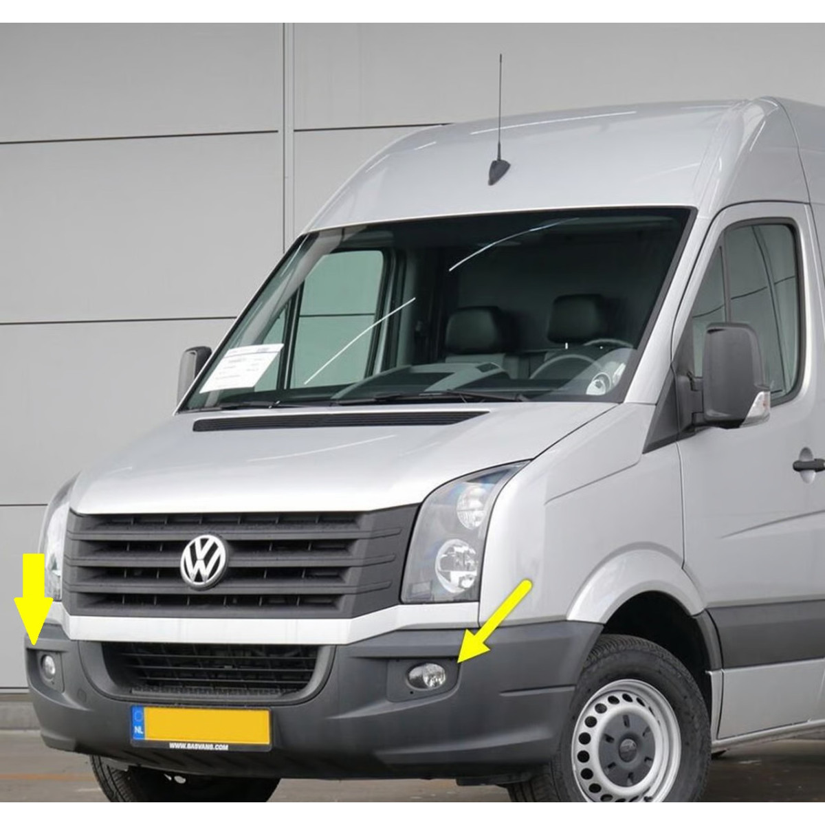 Решітки бампера переднього ліва/права (для ПТФ) Mercedes Sprinter W906, Volkswagen Crafter 2013–2018