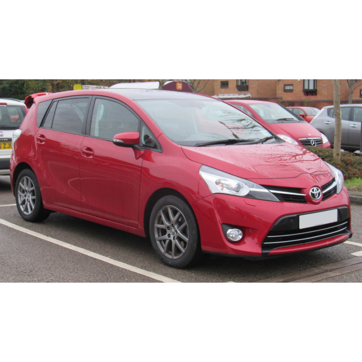 Буксировочний гак (вухо, петля) Тойота Королла, Яріс Версо, Яріс - Toyota Corolla, Yaris, Yaris Vers