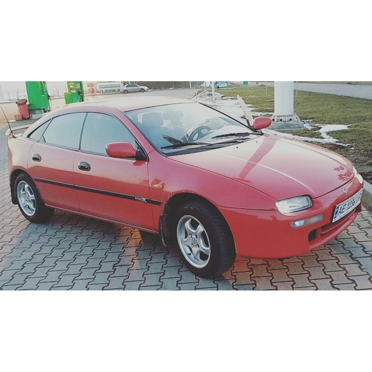 Радіатор охолодження двигуна Мазда 323 Ф6, С6 - Mazda 323 F6, S6 (1.4-1.9) 1998-2004