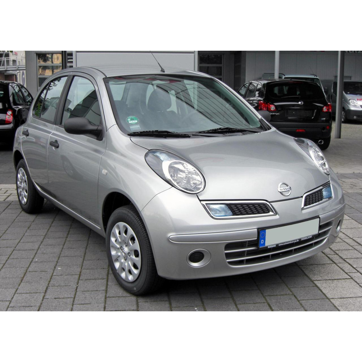 Решітка радіатора ліва Ніссан Мікра 3 - Nissan Micra 3 - 2003-2005