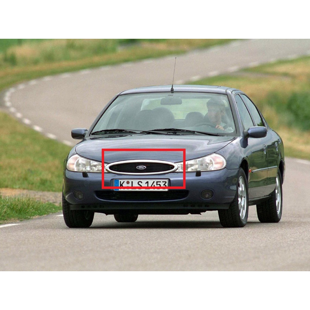 Решітка радіатора Форд Мондео 2 - Ford Mondeo 2 - 1996-2000