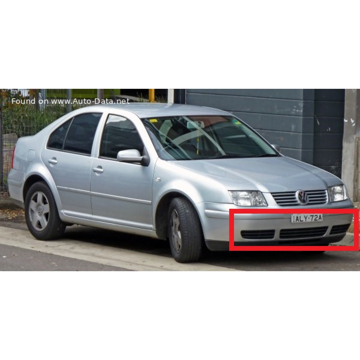 Решітка бампера Фольксваген Бора - Volkswagen Bora 1998-2005 (комплект)