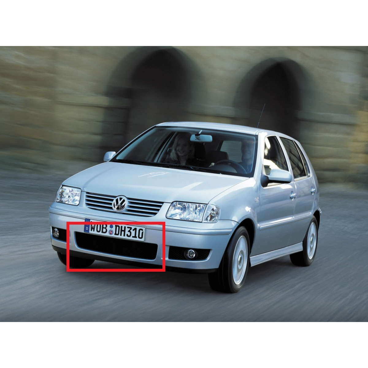 Решітка бампера Фольксваген Поло - Volkswagen Polo 1999-2001