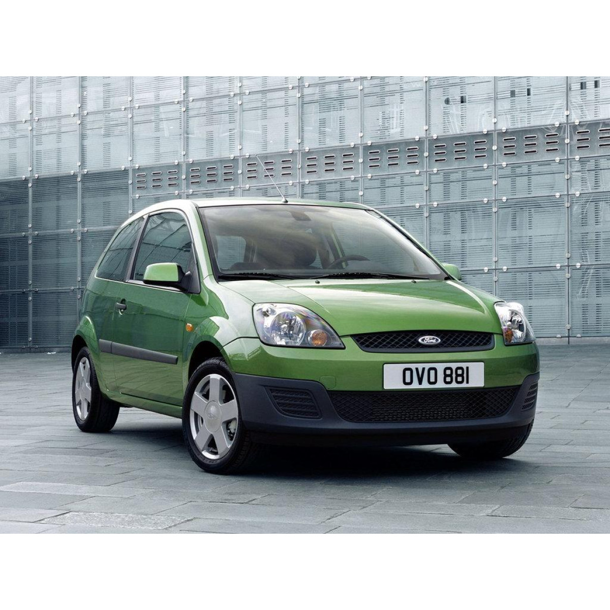 Петля (шарнір, кріплення) капота ліва Ford Fiesta 5 - Форд Фієста 5 2001-2008