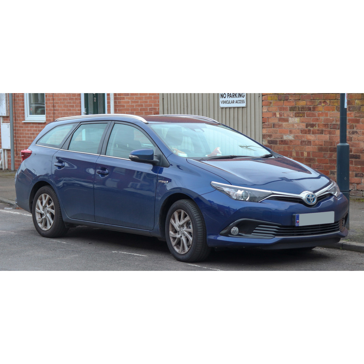 Петля (шарнір, кріплення) капота ліва Toyota Auris - Тойота Ауріс 2007-2010