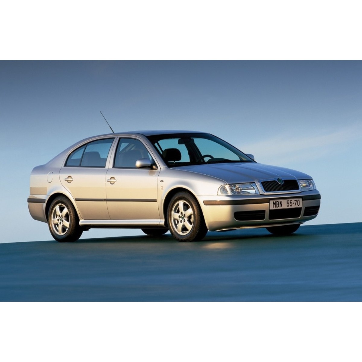 Наконечник рульової тяги лівий Volkswagen Golf 4, Skoda Octavia Tour (1.4-3.2) 1996-2010