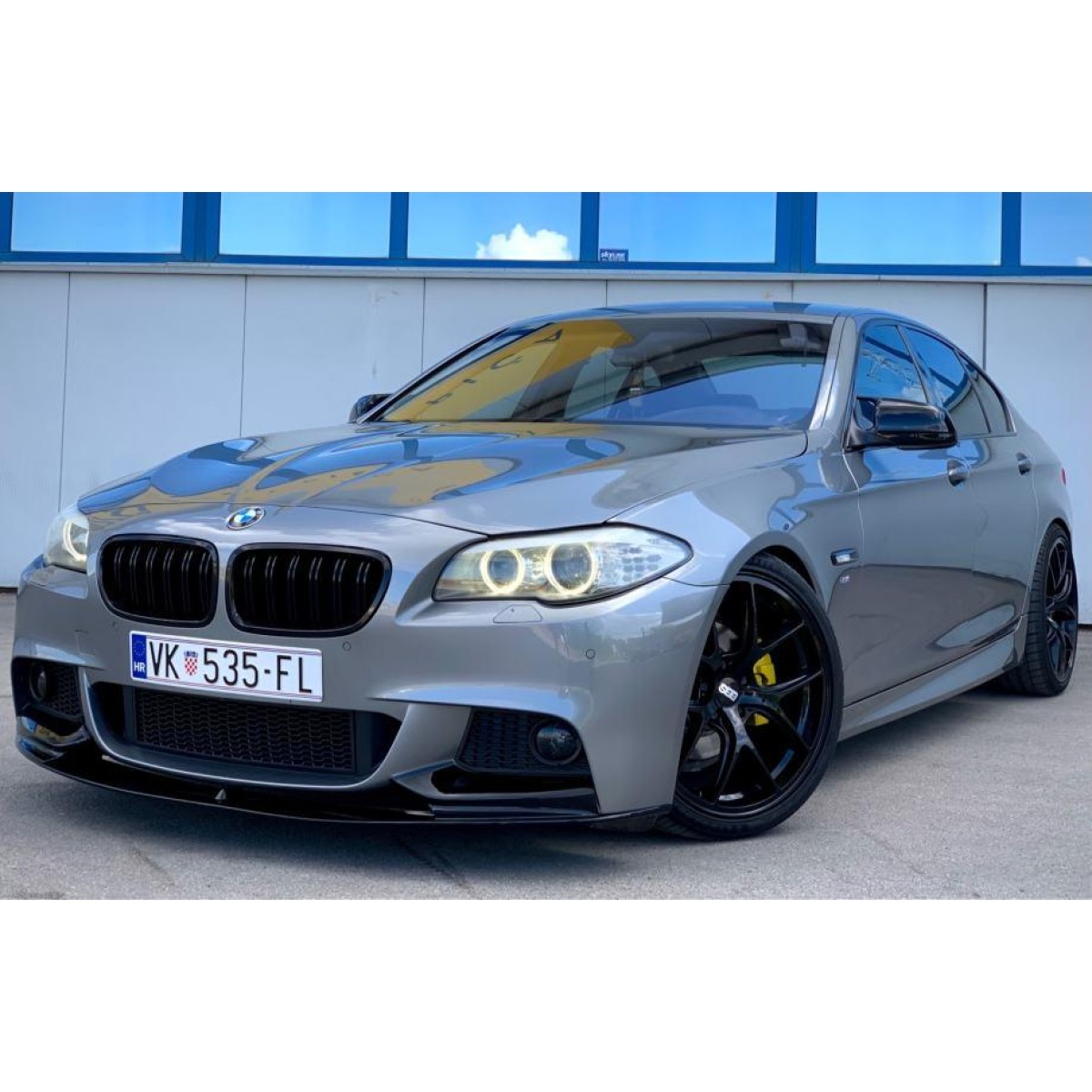 Решітка бампера БМВ 5 Ф10, Ф11 - BMW 5 F10, F11 2009-2013 (M-пакет, комплект)