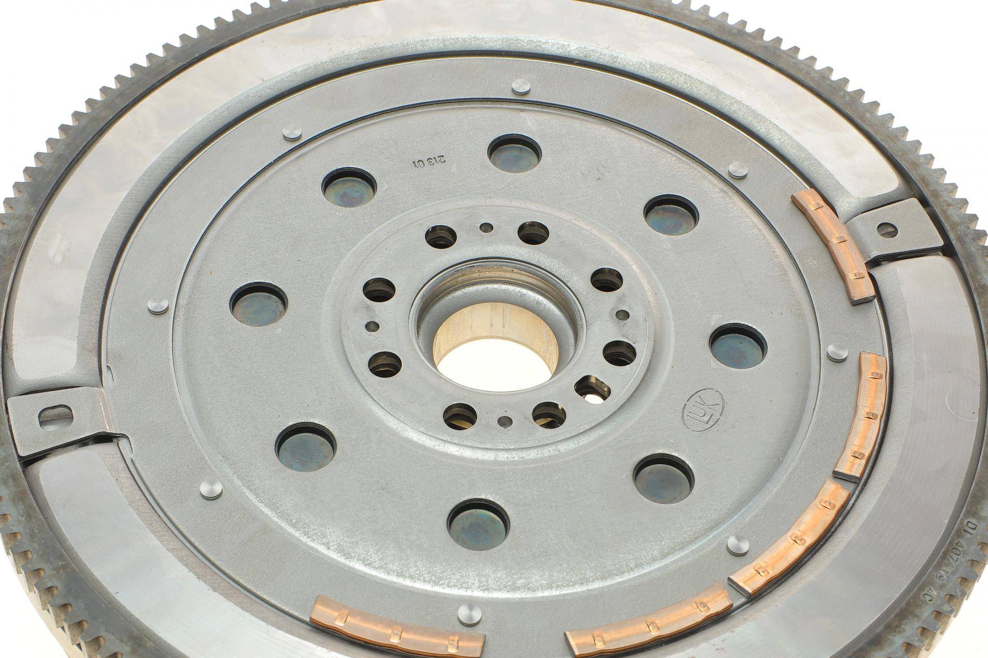 Демпфер + комплект зчеплення +вижимний Citroen C-Crosser/Peugeot 4007 2.2 HDi 07-