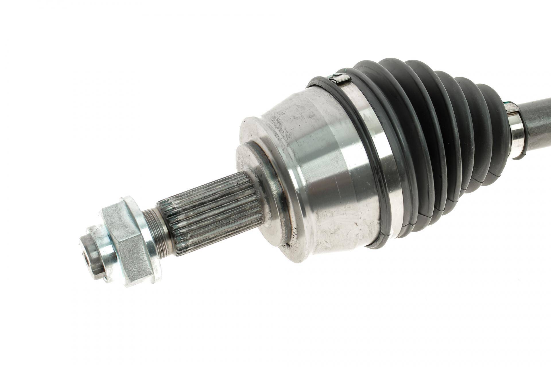Піввісь (передня) Fiat Panda 1.2/1.3D 04- (R) (25x22x820)