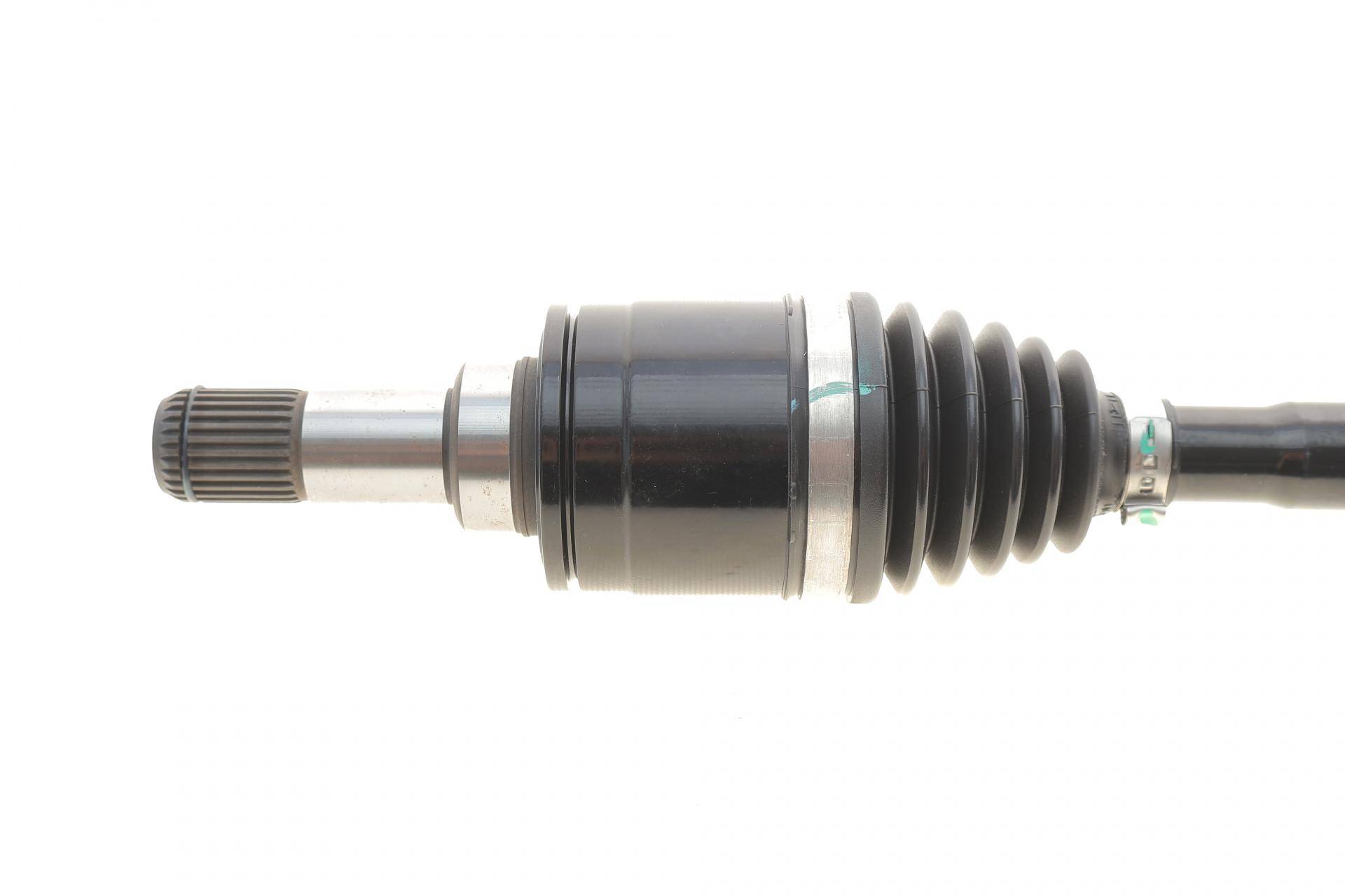 Піввісь (задня) BMW 3 (F30/F80) 11-18 (R) (28x30x827) B38/B47/B48/B58/N13/N20/N47/N55