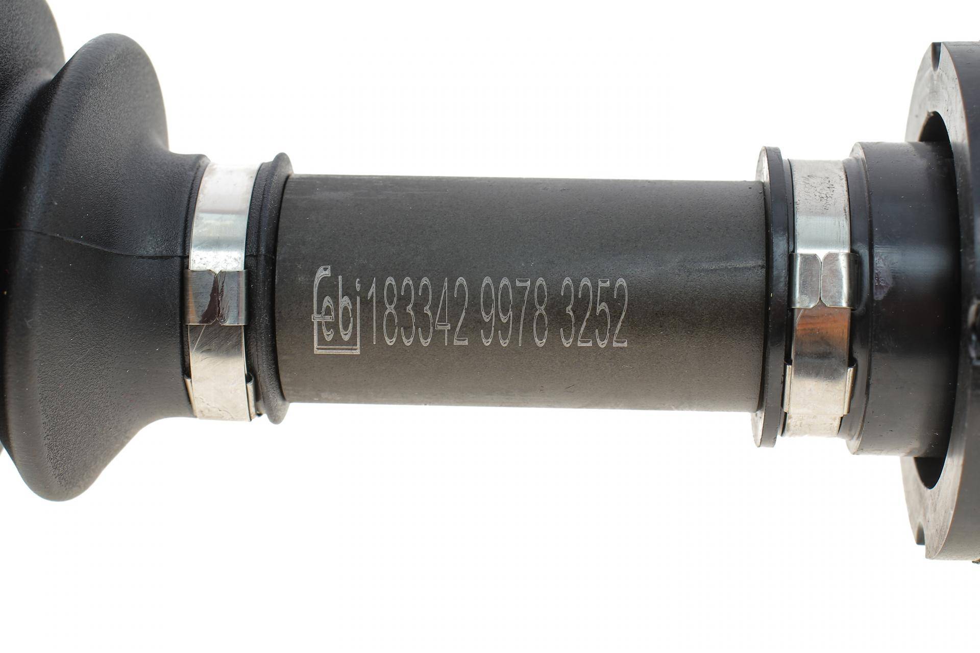 Піввісь VW Passat 2.0 TDI/TSI 4motion 15-/Audi Q3 Quattro 11-18 (R) (36x592)