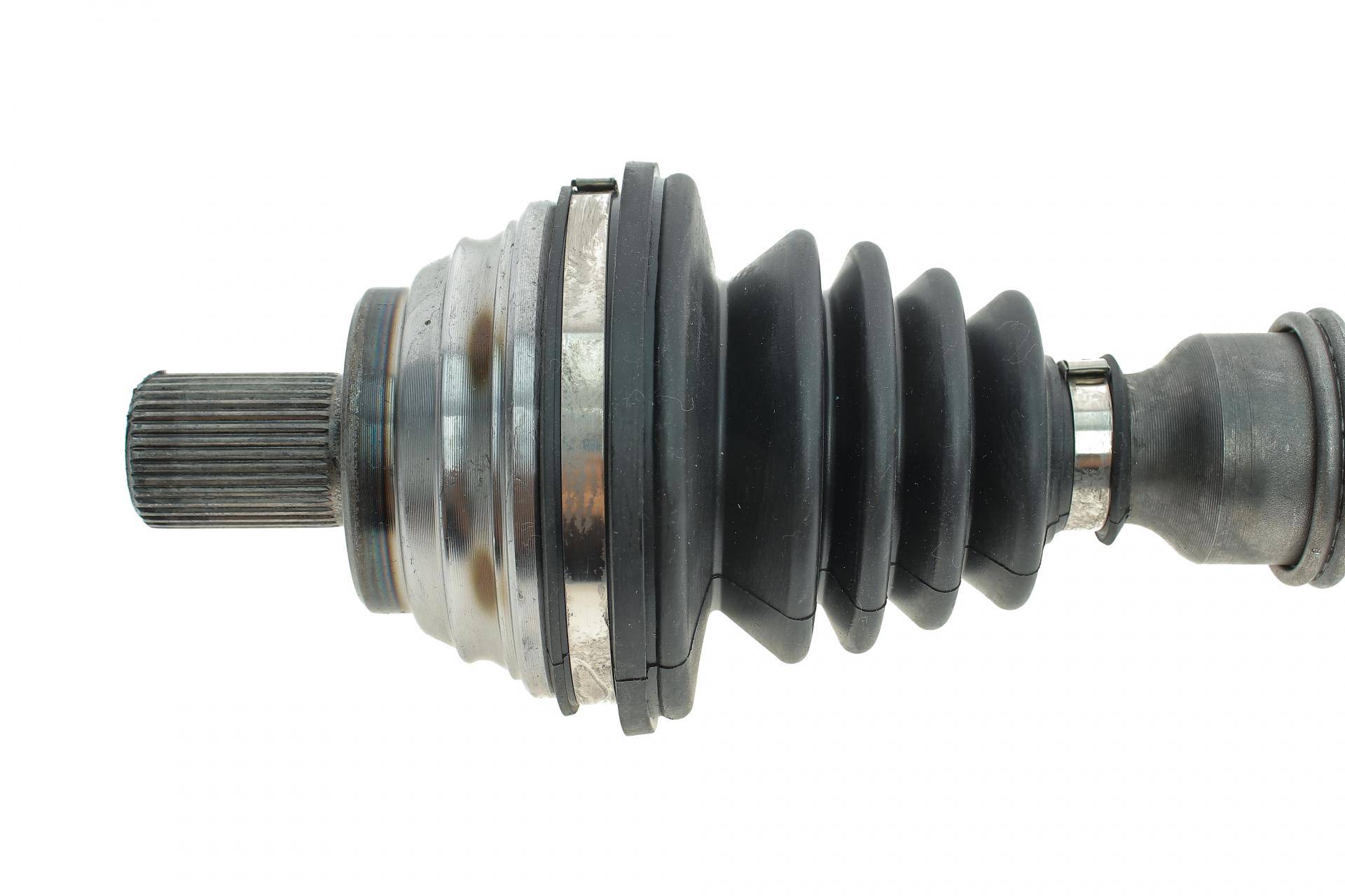 Піввісь VW Caddy/Golf/Passat/Touran 1.6/2.0 03- (R) (26x36x884)