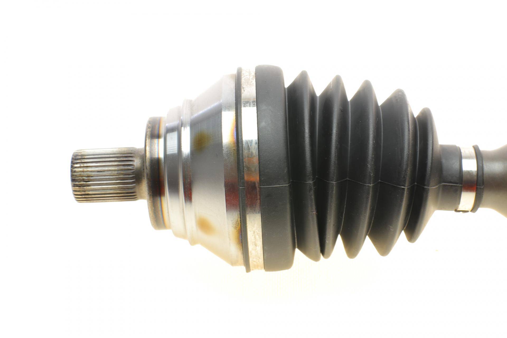 Піввісь VW Passat/Skoda Superb 2.0 TDI/TSI 4motion 15- (R) (36x614)