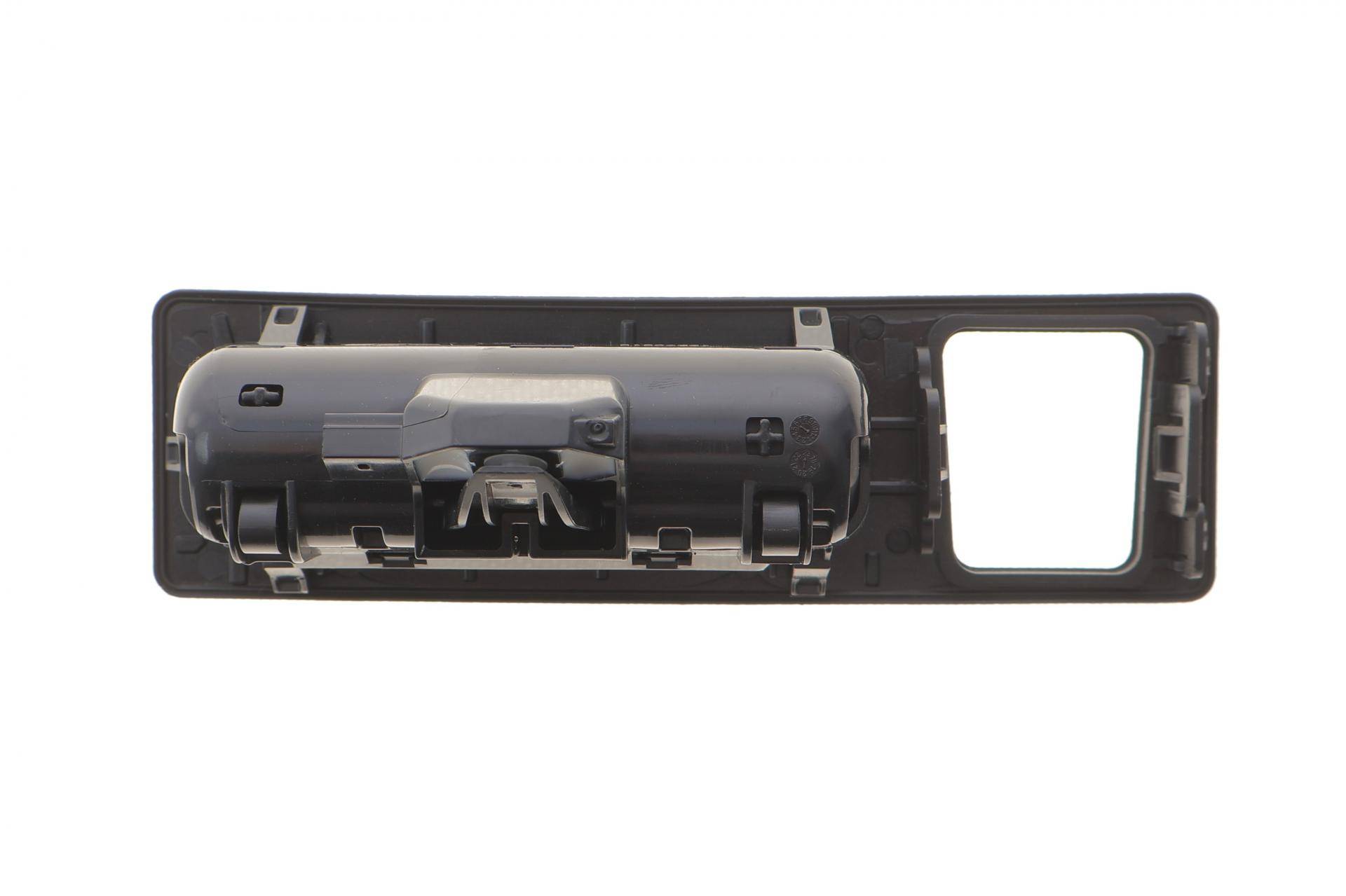 Кнопка відкривання багажника BMW 2 (F23)/3 (F30)/4 (F32)/5 (F10) 10-
