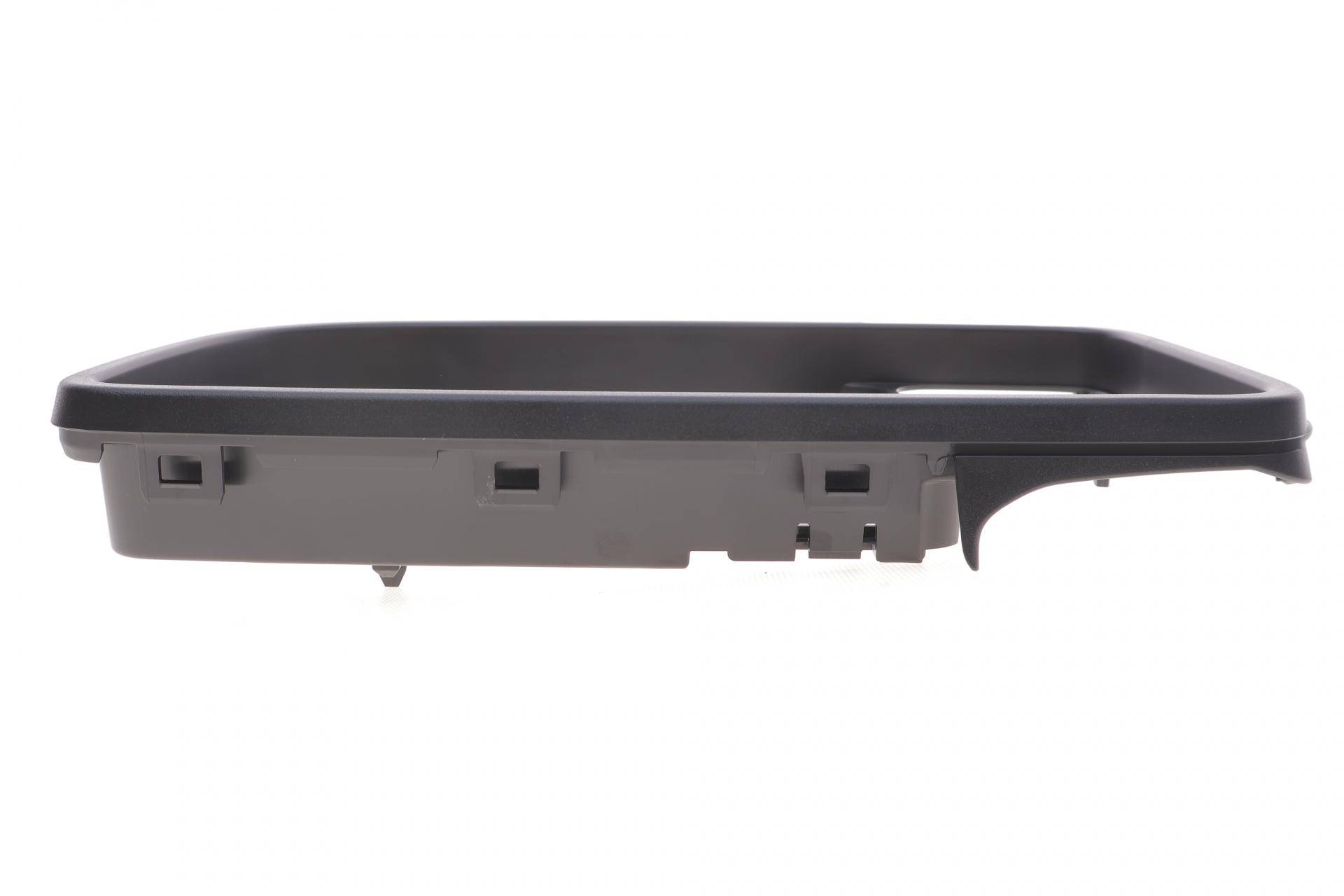 Рамка дзеркала заднього виду MB Sprinter (W907/W910) 18- (R)