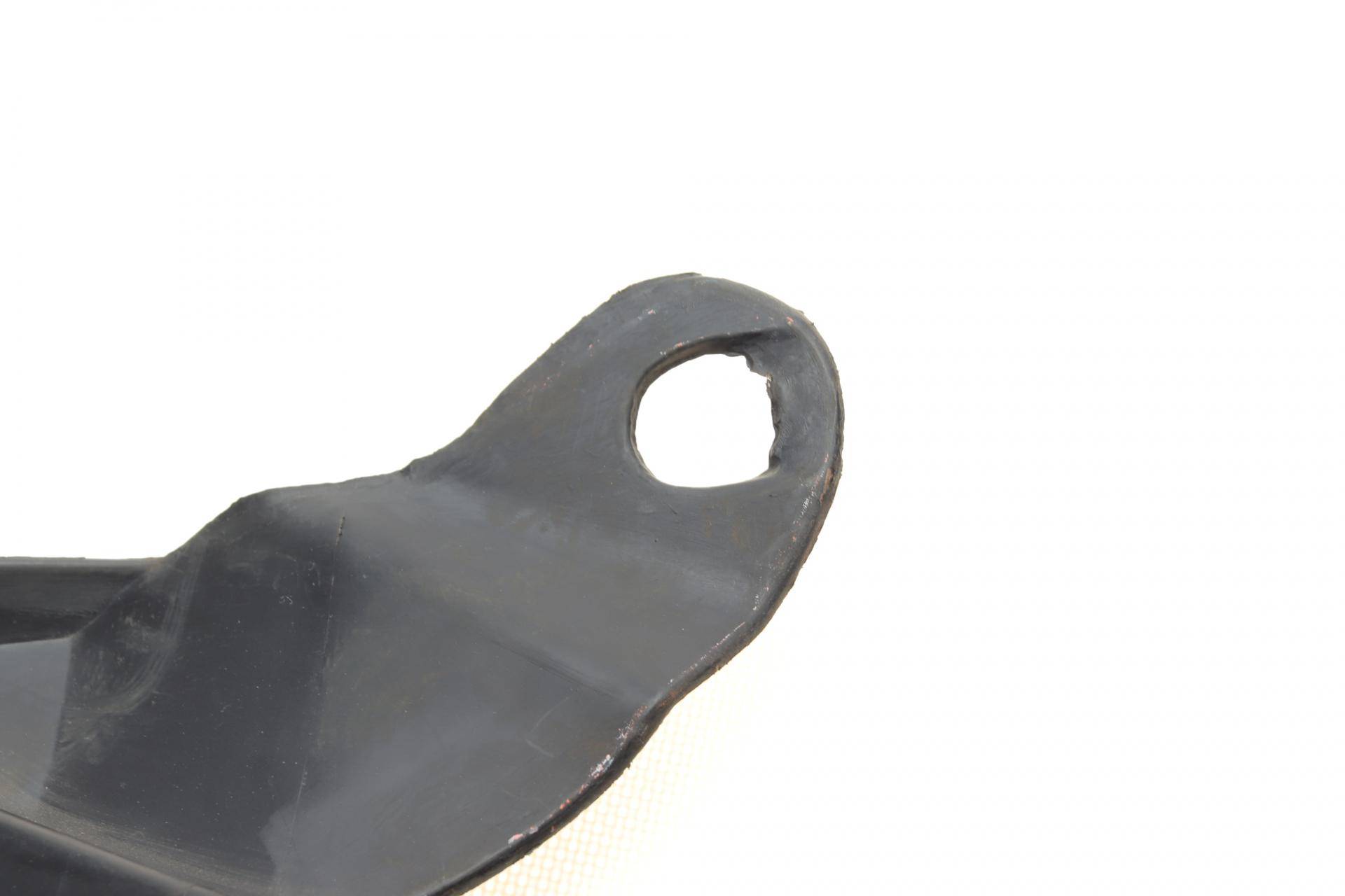 Підкрильник крила переднього Renault Kangoo 97-07 (L)