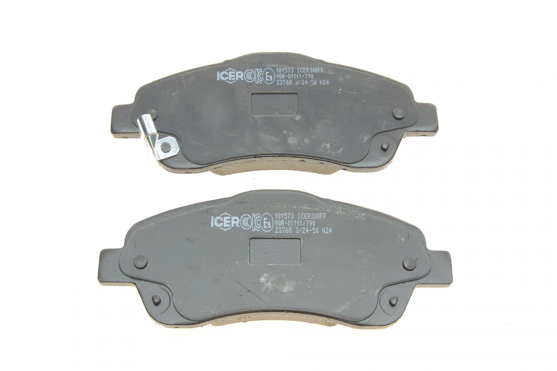Колодки гальмівні (передні) Toyota Avensis 03-08/Corolla Verso 04-09