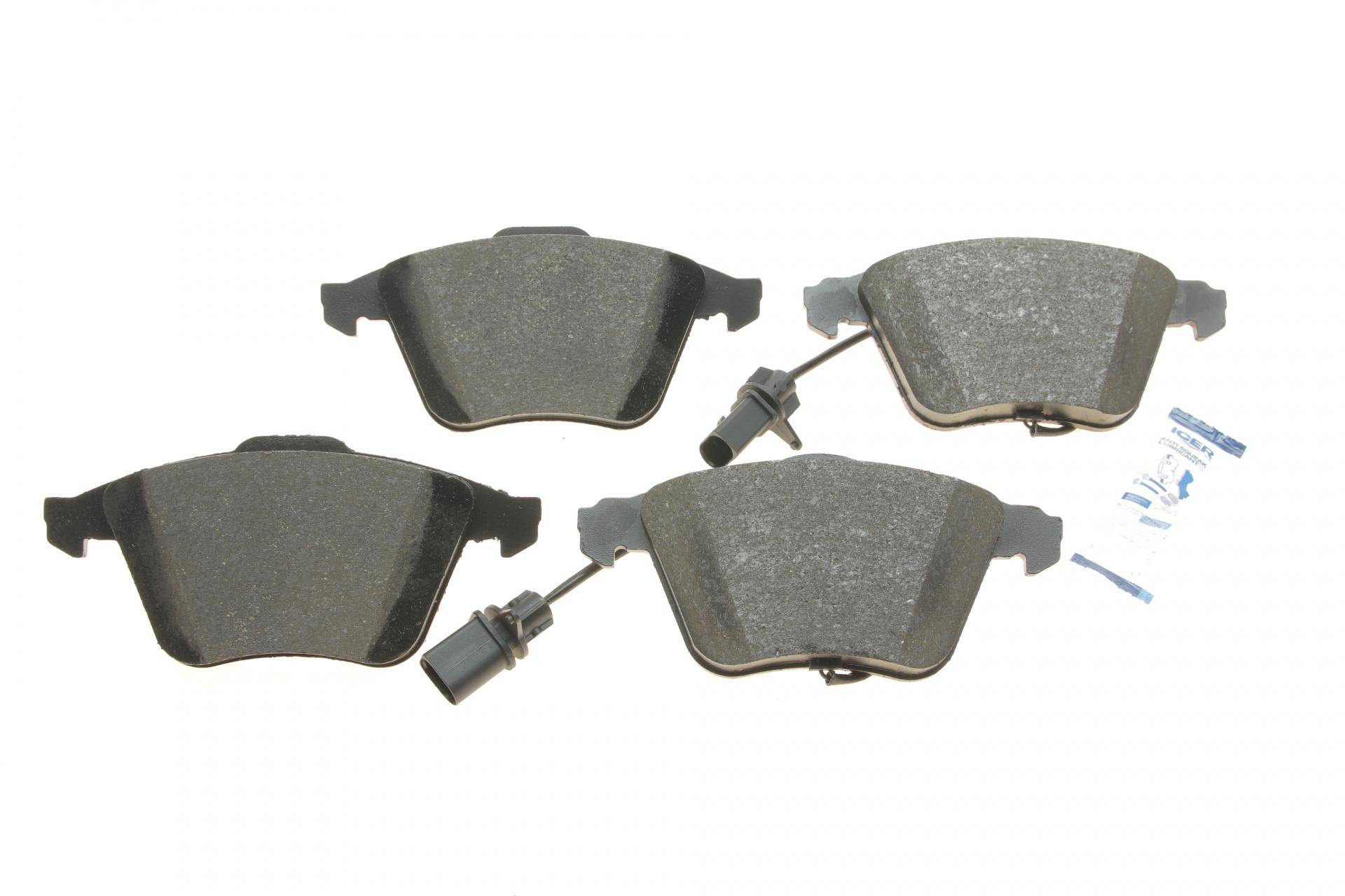 Колодки гальмівні (передні) Audi A4 03-09/A6/A8 03-11/Seat Exeo 08-13 (+датчики)