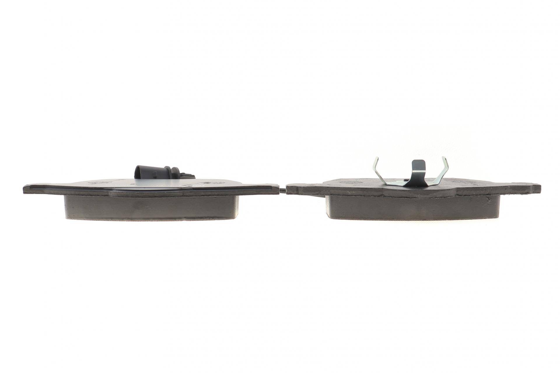 Колодки гальмівні (передні) Audi A4/A6 95-11/Skoda SuperB 01-08/VW Golf/Passat B5 97-06