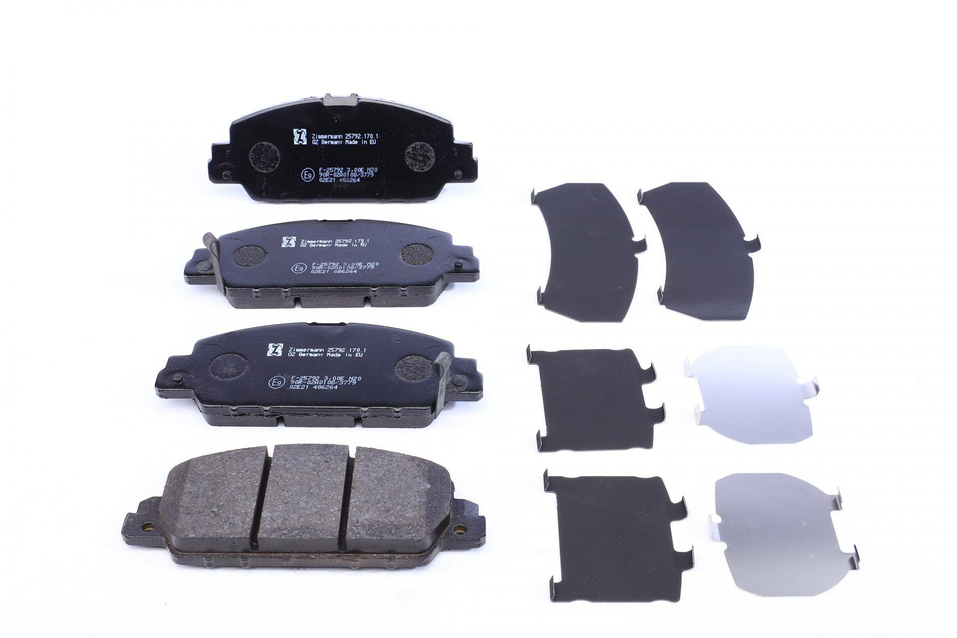 Колодки гальмівні (передні) Honda Accord IX/X 12-/HR-V 15- (Akebono)