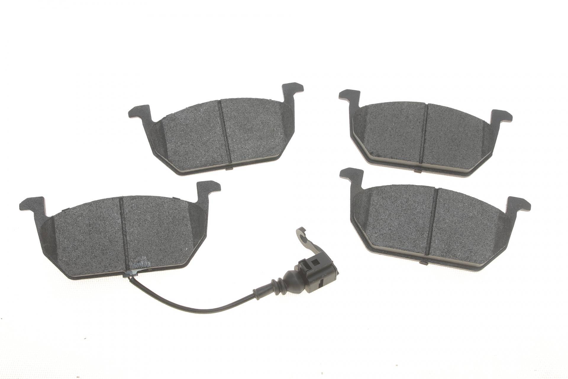 Колодки гальмівні (передні) Audi A3/Seat Leon/Skoda Octavia IV/V/VW Golf VII 12- (+датчик)