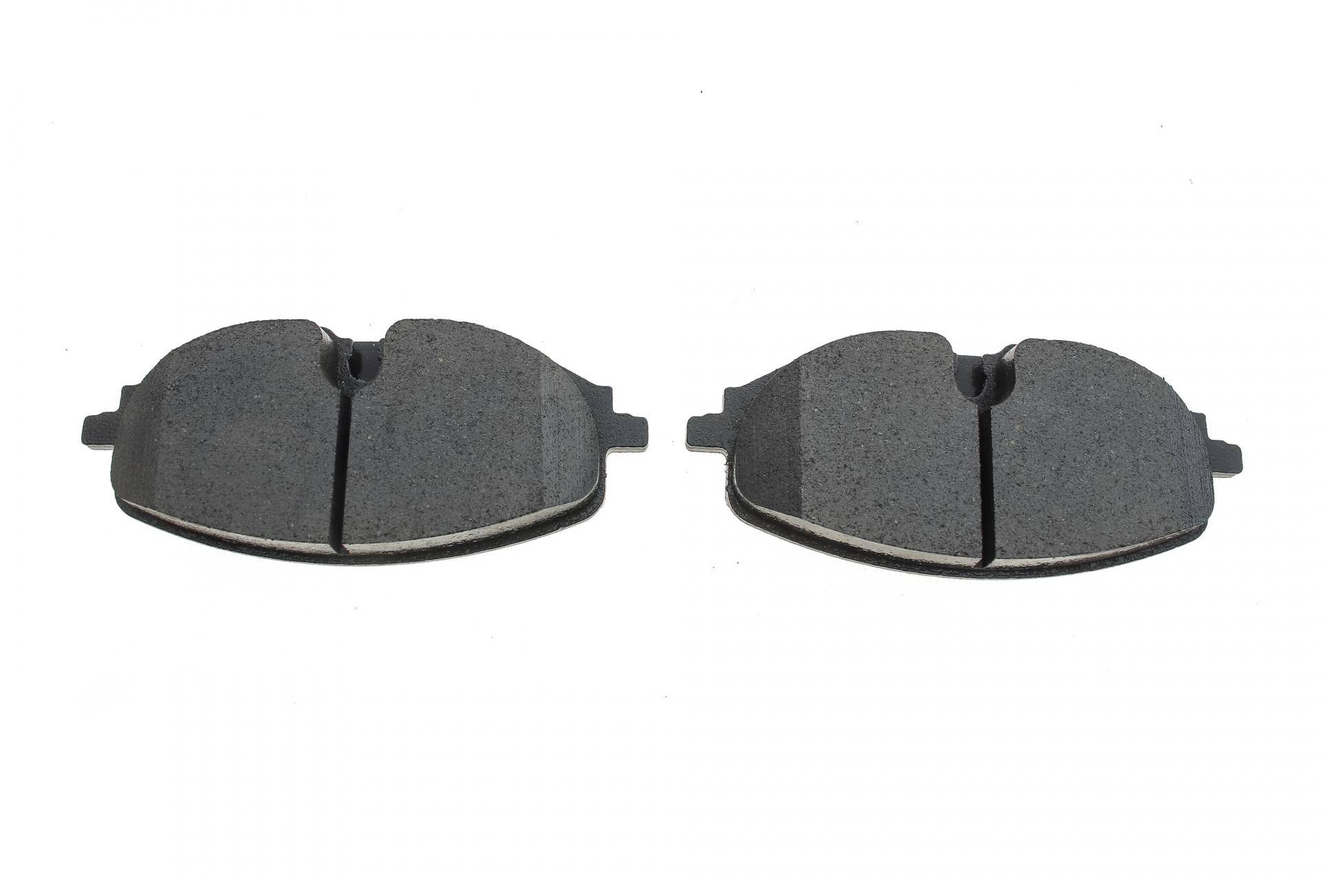 Колодки гальмівні (передні) Audi A3/Skoda Octavia/Seat Leon/VW Golf VIII 19-/Caddy 20- (+датчики)