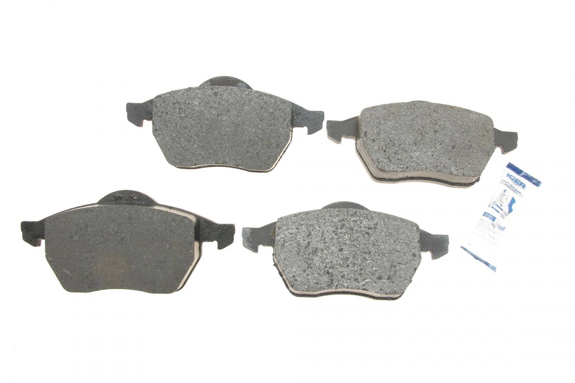 Колодки гальмівні (передні) Audi A3/TT/Skoda Octavia 96-10/VW Golf/Passat B3/B4 91-06 (без датчика)