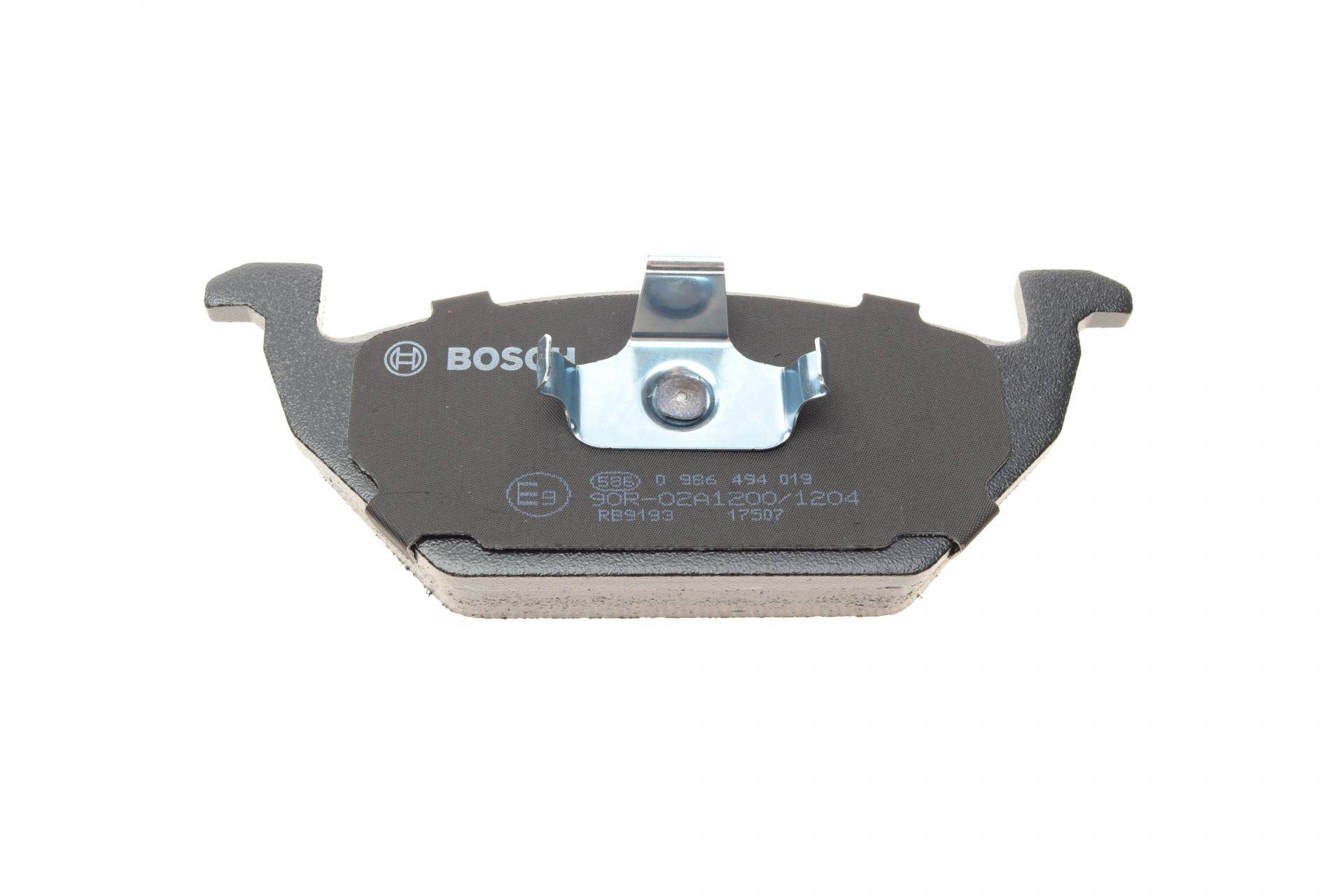Комплект гальмівних колодок (передніх) Audi A3/Skoda Octavia 96-13/Fabia 99-/VW Caddy/Golf 96-15 (+датчик)