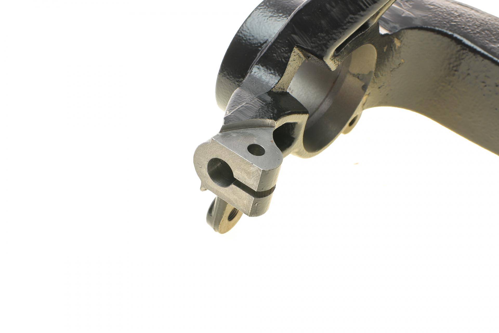 Кулак поворотний (цапфа) Renault Megane II 02-08 (L)
