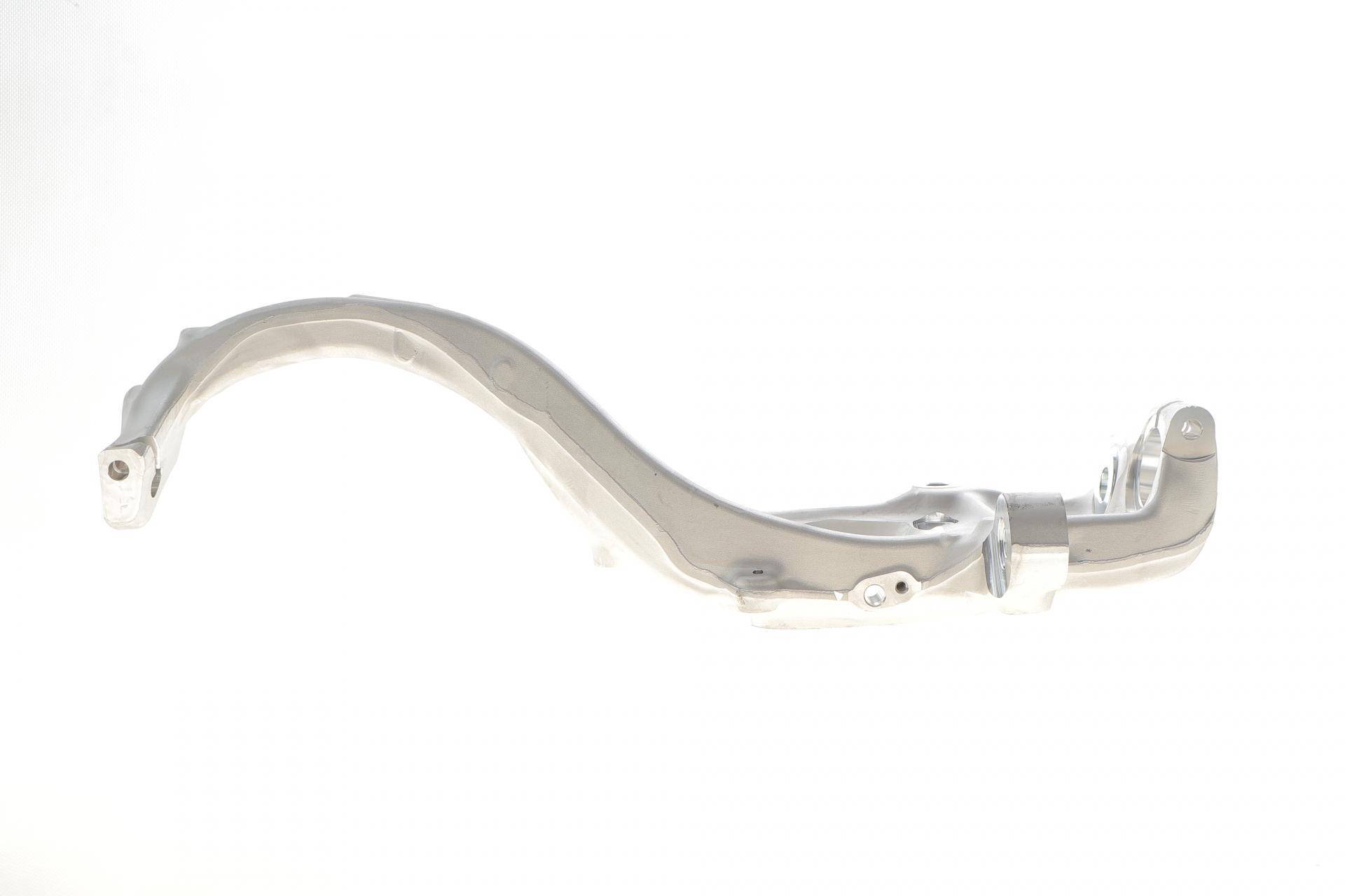 Кулак поворотний (цапфа) Audi A4/Q5 07-17 (R)