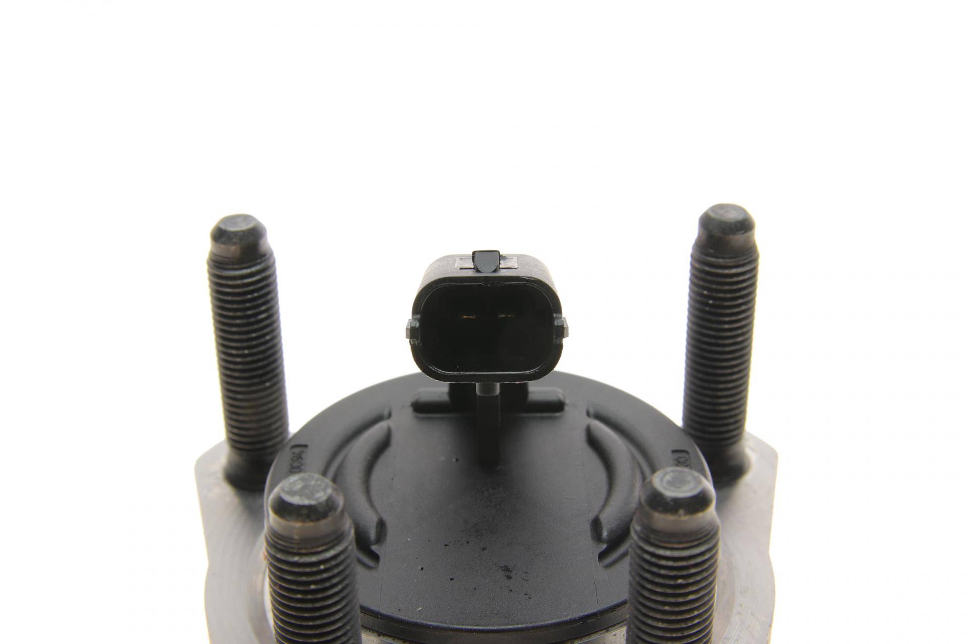 Підшипник маточини (задньої) Opel Astra H 04-14/Zafira 05-15 (+ABS)