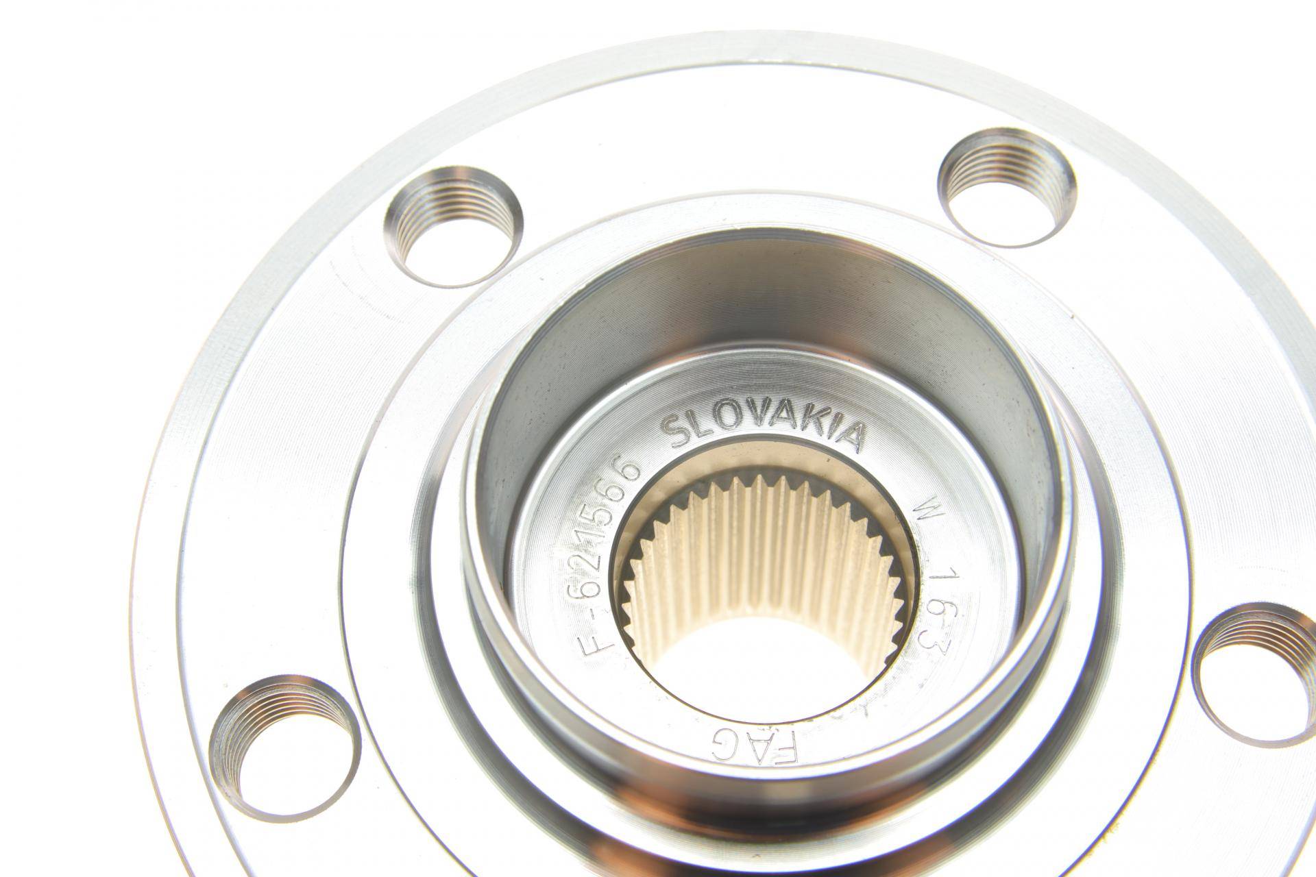 Підшипник маточини (передньої) Skoda Fabia 99-/VW Polo 02-
