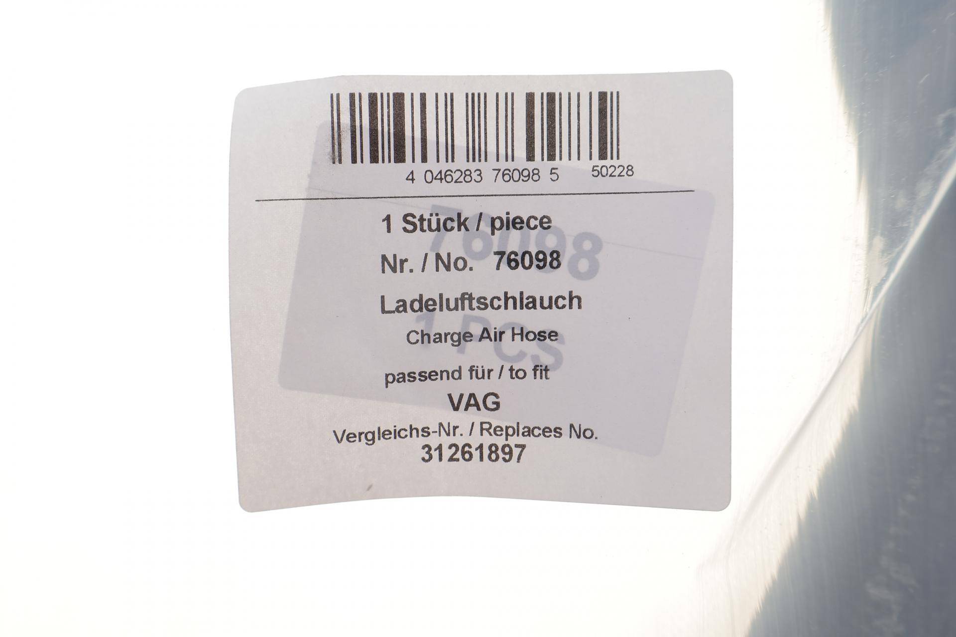 Патрубок інтеркулера (R) Ford Focus/ Volvo C30/C70/S40/V50 04-12