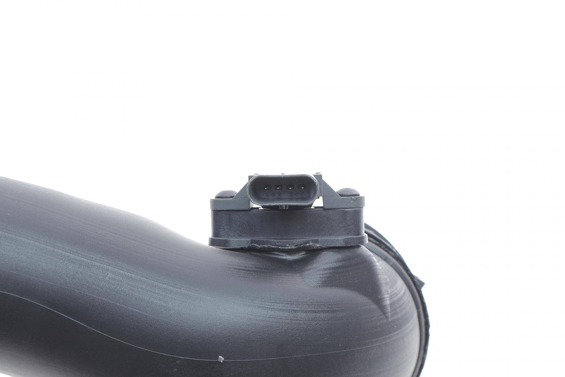 Патрубок інтеркулера BMW 6 (F06/F12/F13)/X5 (F15) 3.0 11-19 N55