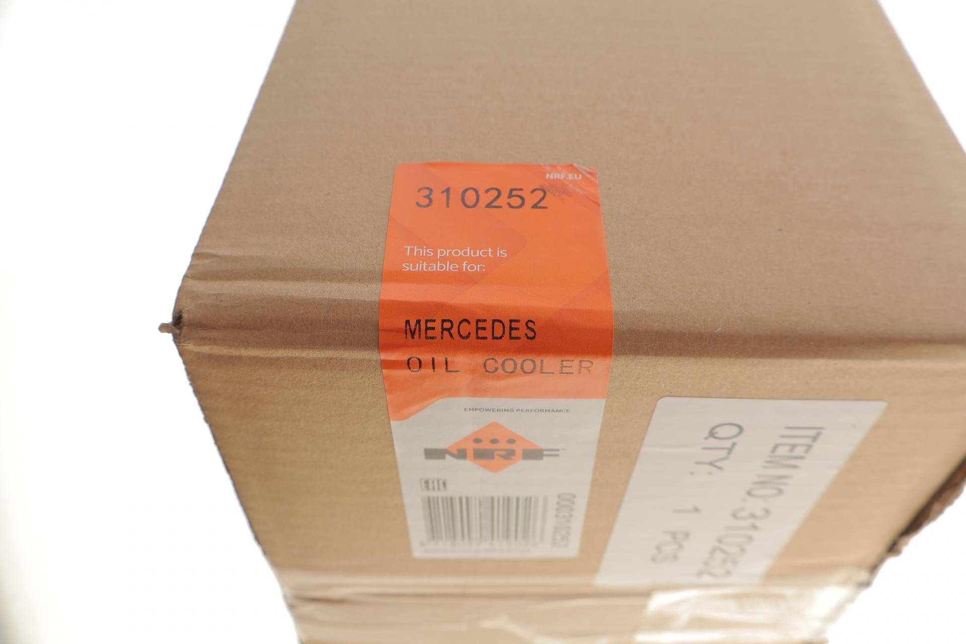 Корпус фільтра масляного (з радіатором) MB C-class (W205) 14-18 (теплообмінник)